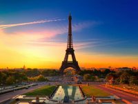 Comment Profiter de ses Vacances en France – Les Meilleures Activités et Tours à Paris, Bordeaux et Arles